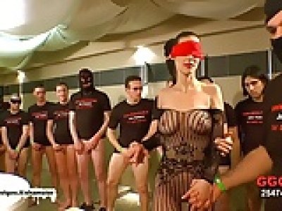German Goo Girls - Blindfolded Mature bukkake gangbang