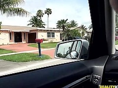Hot latina blows him off in the car before he takes her home for a ... HD