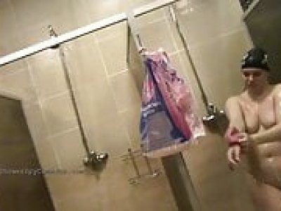 HIDDEN CAMERA in the female showers! Spy on real naked women