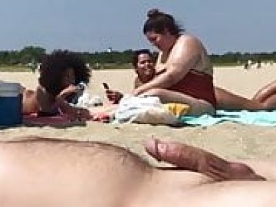 Dick flash on beach with cumshots