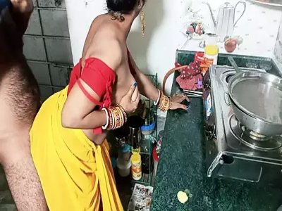 Indian Desi Young girl Maid Slut Has Hard Sex in Kitchen...