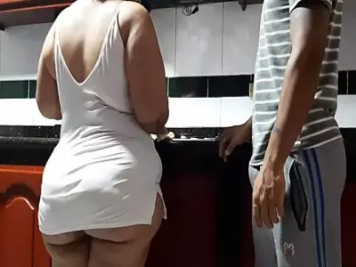 I found my best friend's mother pantyless in the kitchen