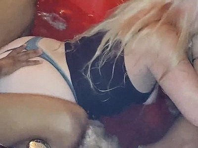 HUSBAND WATCH Bride GET Bbc GANGBANG IN Sexy TUB Homemade INTERRACIAL REAL Mature Hot