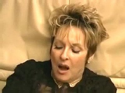 Cougar et masturbation