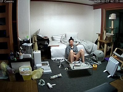 Asian female sextoy mast