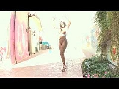 Huge Butted Black Chick gets anal banged by white buddy