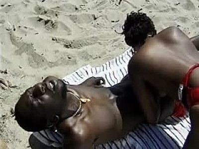 black cougar with hairy vagina enjoy bbc at beach