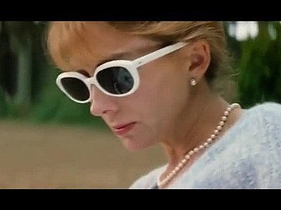 Housewife cheats with criminal