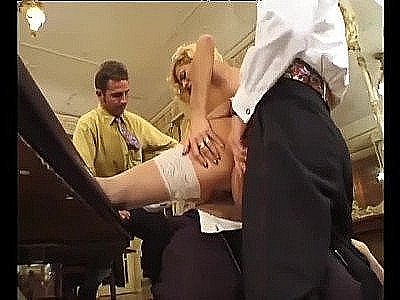 Cuty Lady Gets Disgracefully Drilled In A Wild Gangbang