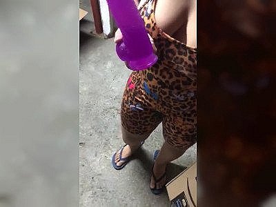 Amazon Delivery Buddy Surprised By Big ASS Cougar