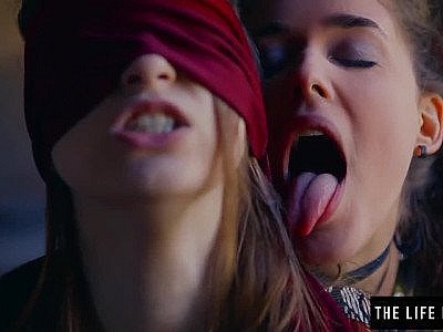 Lesbian blindfolds and coerces a straight woman to masturbate