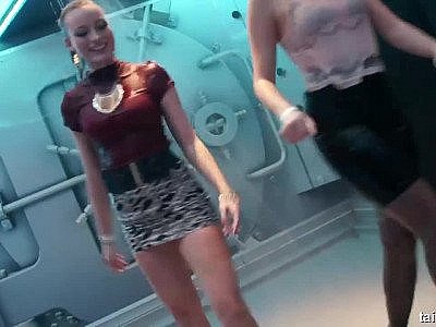 GORGEOUS Women PARTY HARD UNDER THE SHOWER