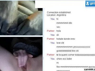 Cougar momma with big vagina lips in chat, cam
