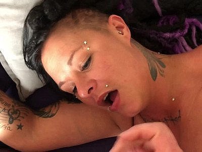 Northampton Chick asking for a facial