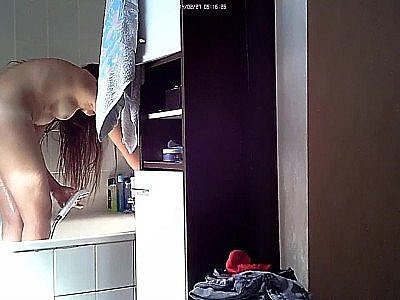 Bathroom Teenage Beauty Aylie 220716