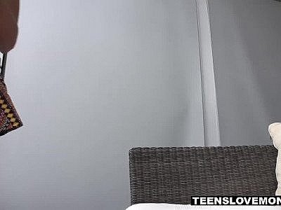 Hot Apolonia banging for cash