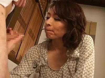 Sexy japanese mother