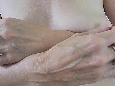 Hotwifey could masturbate and play with her huge nips all day long