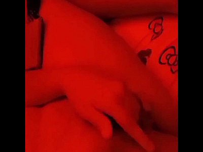 18 year old teen sexting her gf