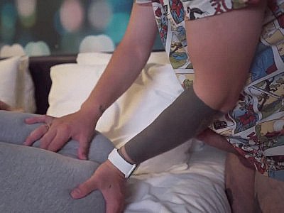 These chicks wanted free money